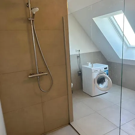 Weedenhof In 6 Personen 3 Schlafzimmer C Апартаменты Zornheim